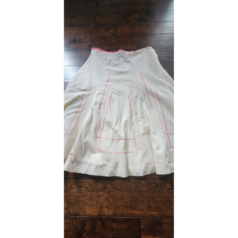i.e. Midi Skirt Womens 12 White Pink Embroidered Cotton Excellent A-Line Boho - Picture 8 of 8
